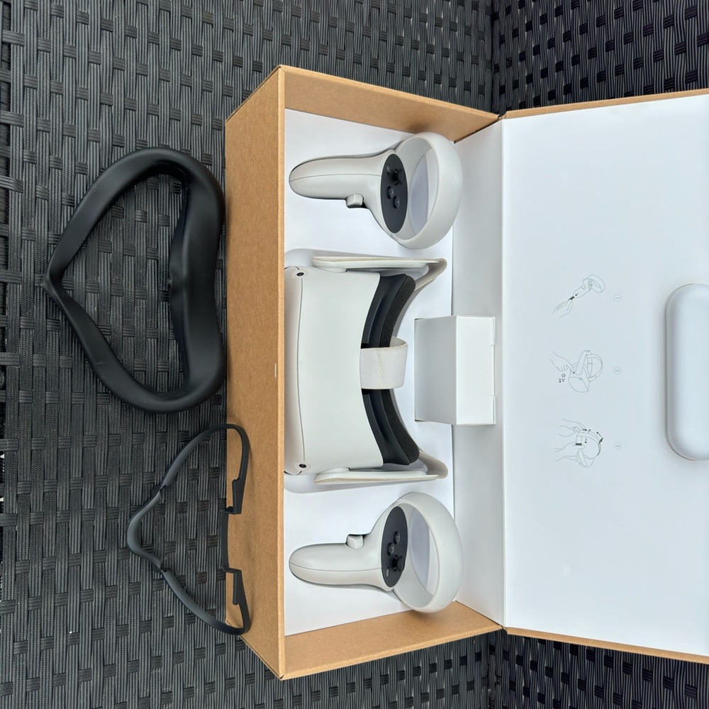 Oculus quest 2 - Picture 3 of 6